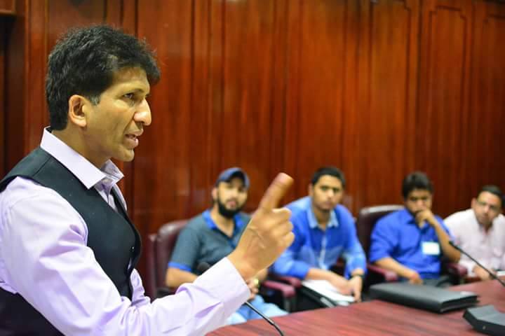 How is Your Body Language Read | Anurag Aggarwal | Piblic Speaking and Personality Development Trainer